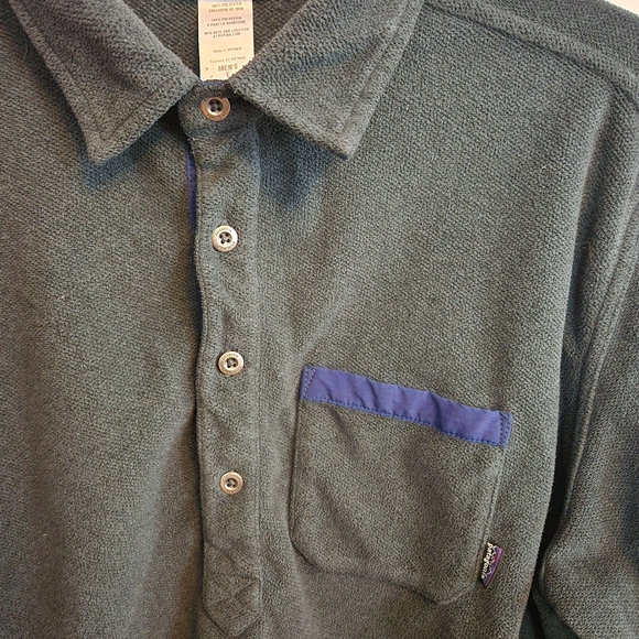 Patagonia Navy Blue Long Sleeve Fleece Shirt with Pocket 1/2 Button Mens Large - Picture 2 of 6